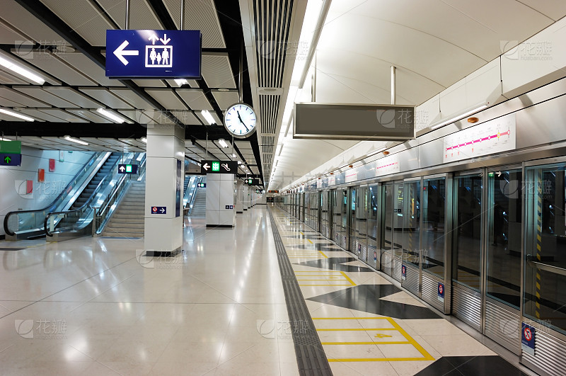 <span style="font-family:HarmonyOSSansCNMedium;font-size:18px;">运输</span>